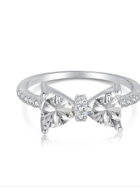 Sterling Silver Bow Ring. Size 7. New. 5A Zirconia.